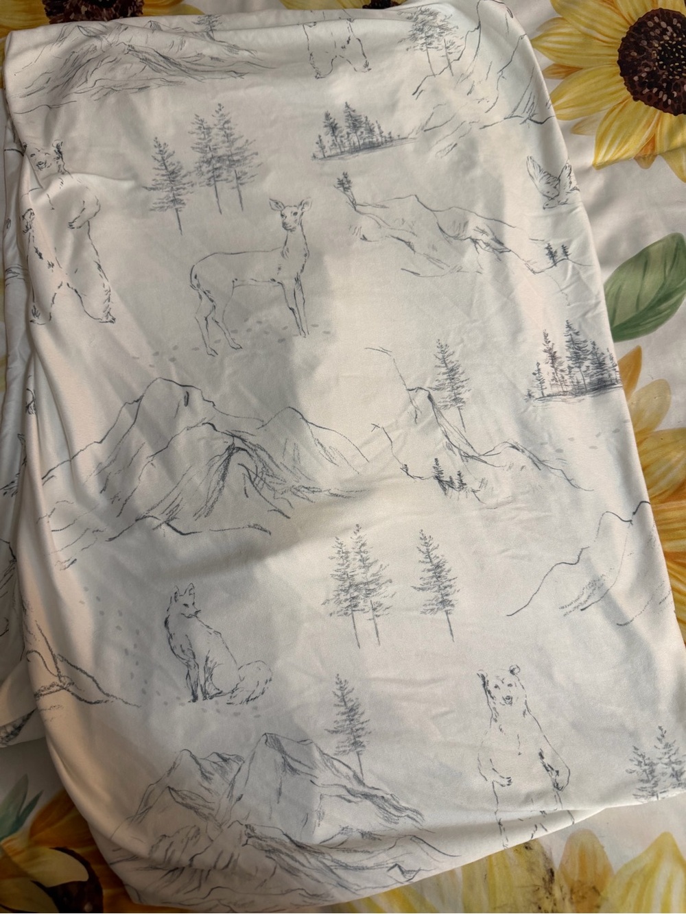 Nature Sketch White Sheet Set with Gray Woodland Print - Unbranded